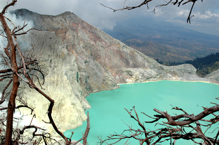 ijen1